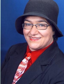 Olfa Kanoun Headshot