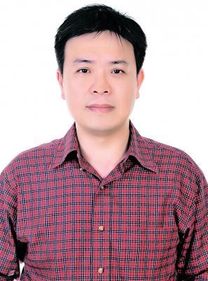 Hsi-Pin Ma Headshot