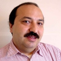 Izzet Kale Headshot