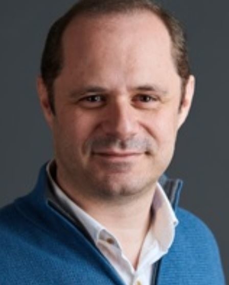António Espírito-Santo Headshot